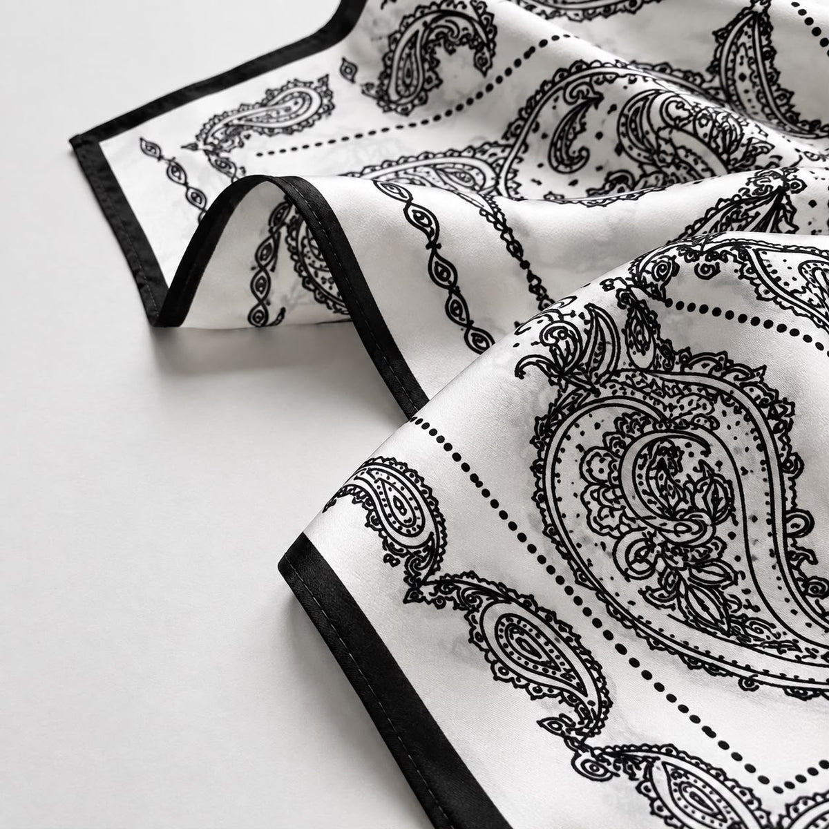 Monochrome Muse